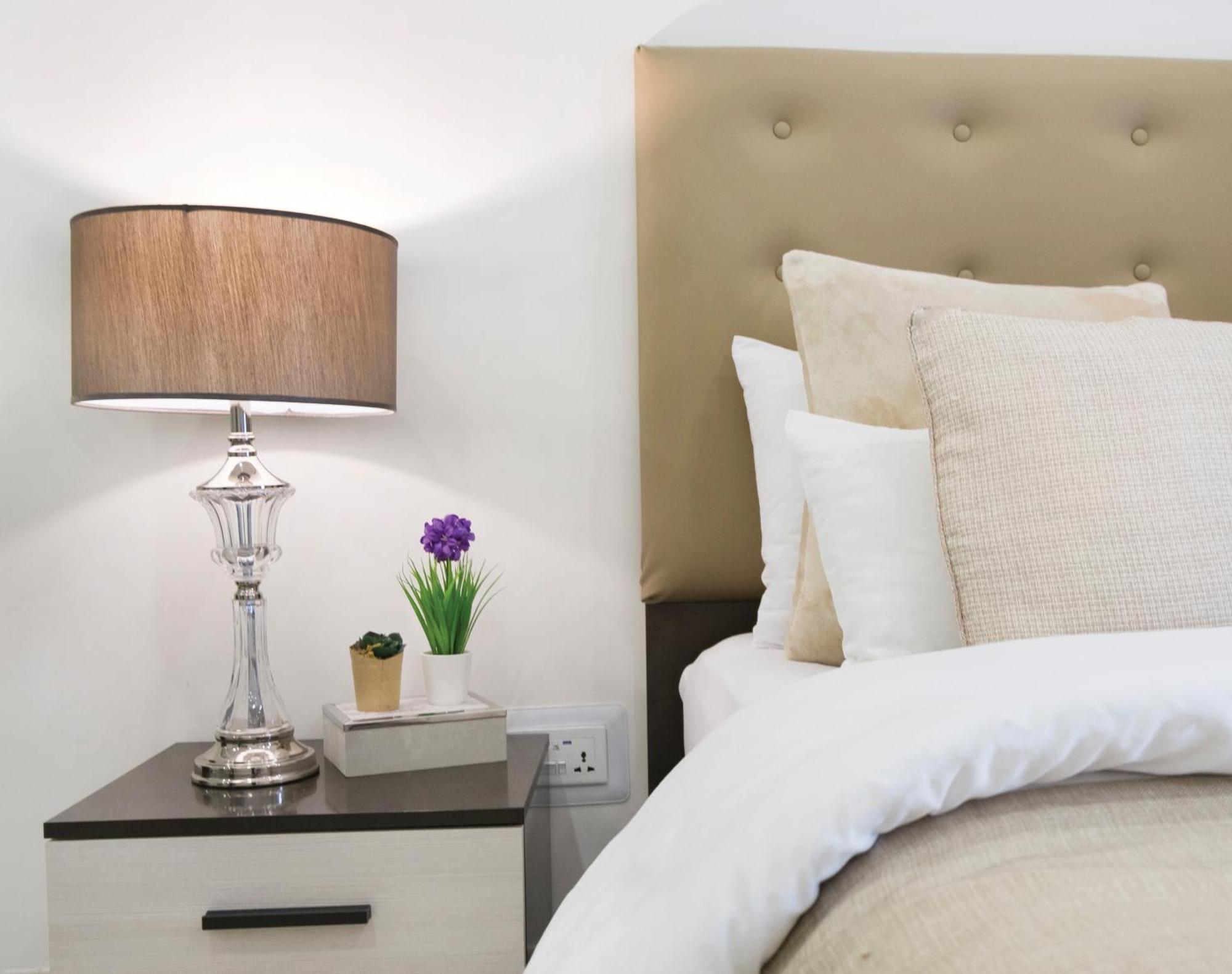 - Near Valletta & Sliema - Bus Lines * Hamrun