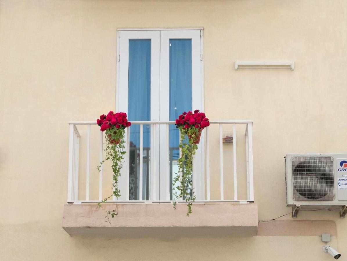 - Near Valletta & Sliema - Bus Lines Homestay *
